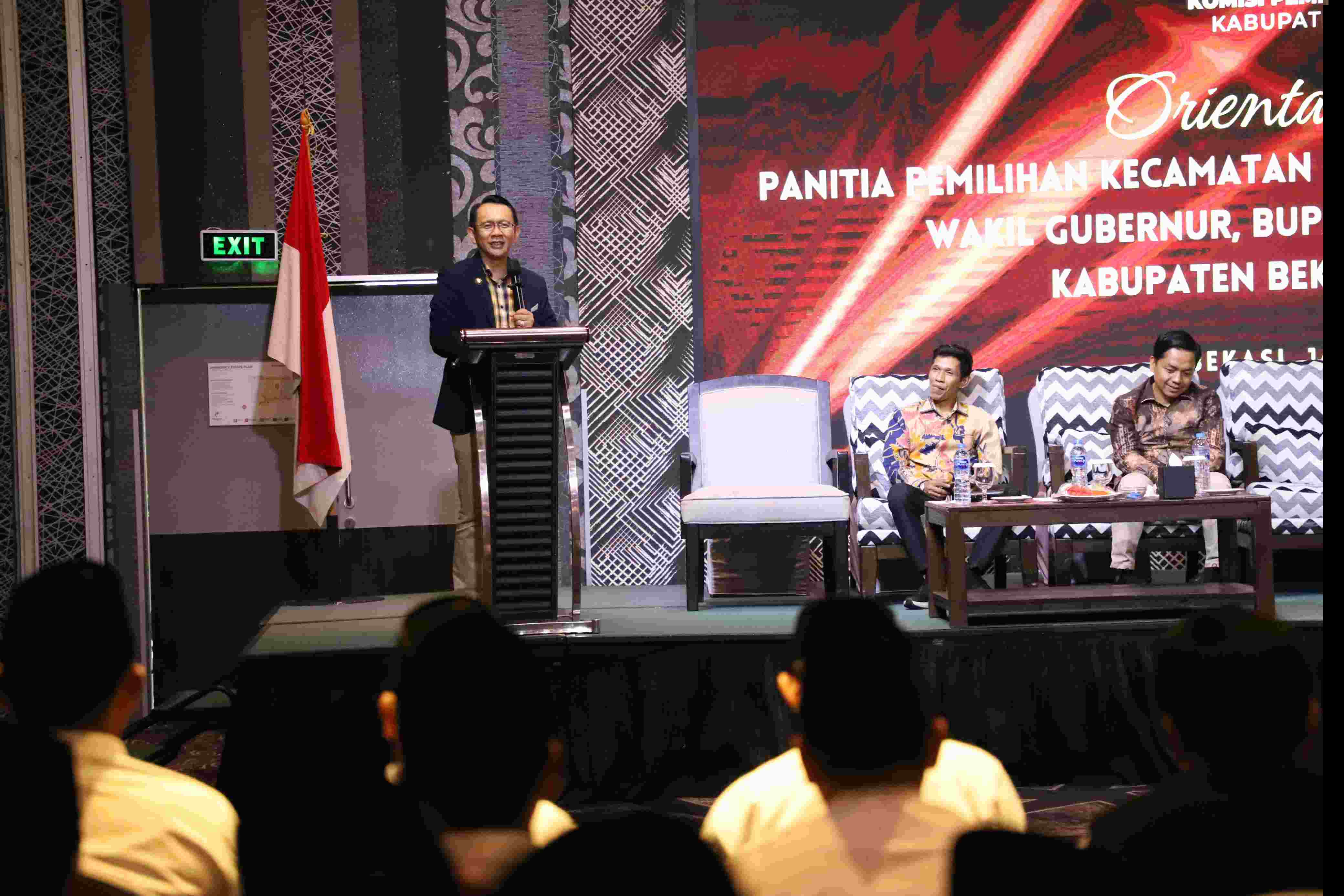 Hadiri Pelantikan PPK, Dani Ramdan : Pilkada 2024 Tentukan Masa Depan ...